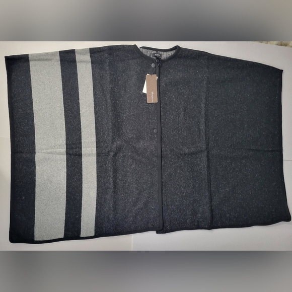 Modena Charcoal Grey Academia Blocky Striped Snap Button Front Ruana - Picture 3 of 8